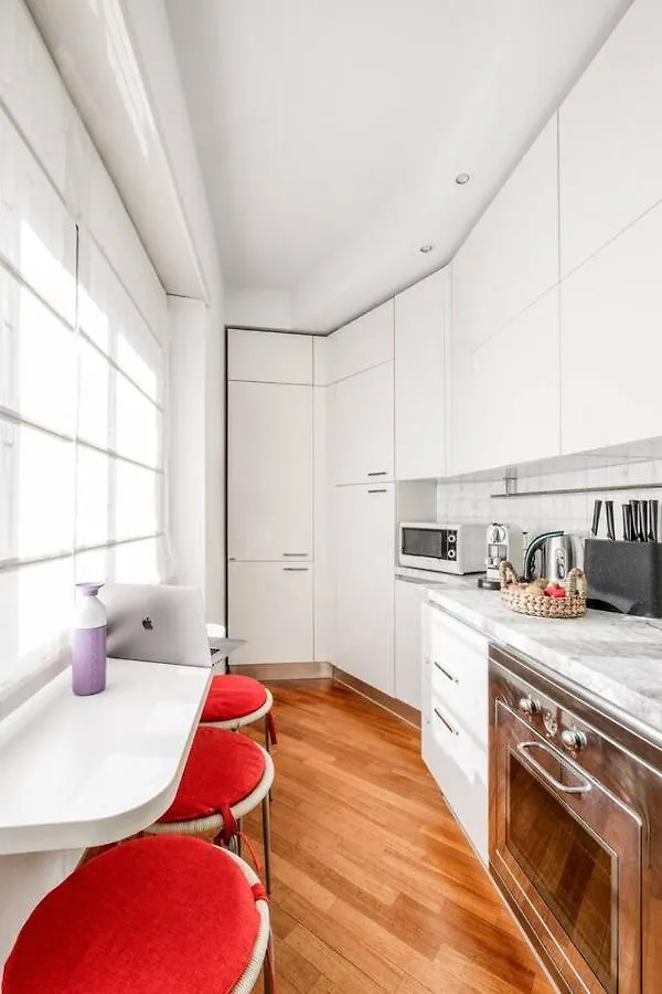 Vatican Museum Apartment - Zeno 26 Рим